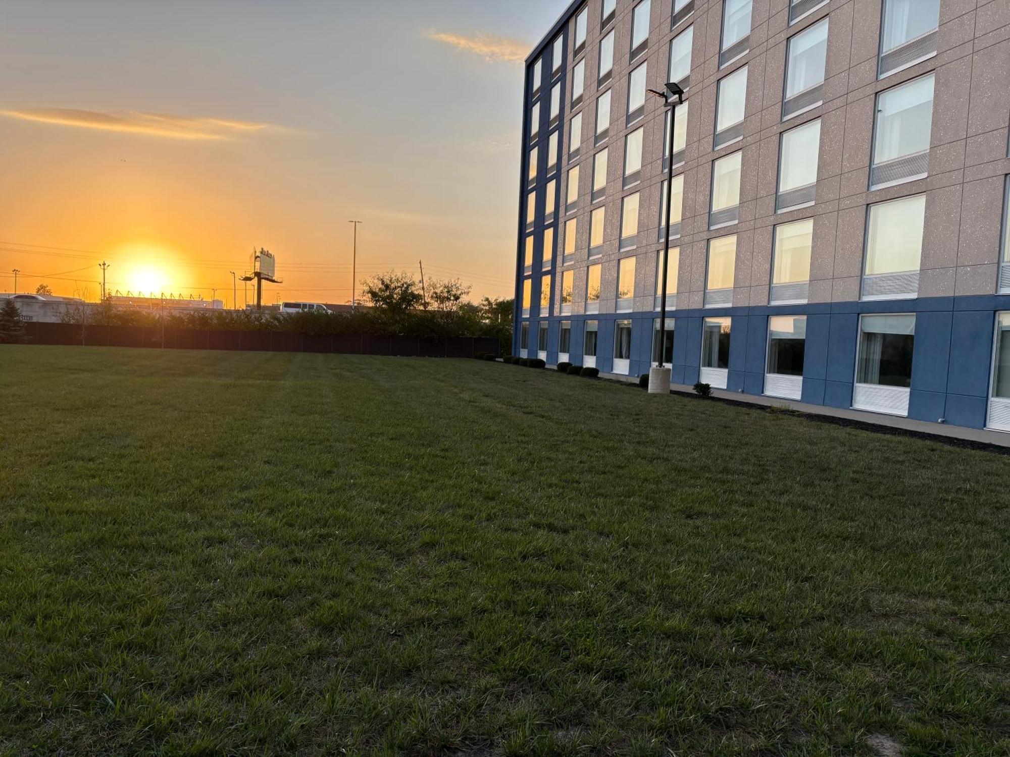 Delta Hotels By Marriott Indianapolis Airport Indianápolis Exterior foto